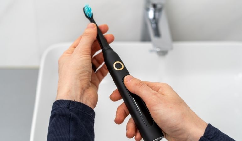 Plaque Removing Electric Toothbrush review